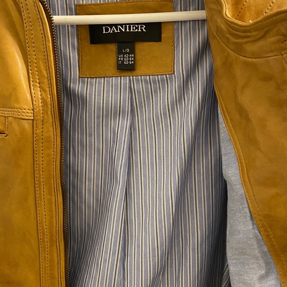 Brand New Tan Genuine leather mens jacket from Danier Leather - Picture 11 of 16